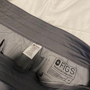 FIGS gray jogger scrub pant